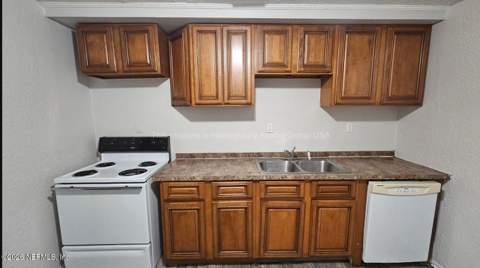 9658 Gibson Avenue, Jacksonville FL - photo 12 of 20