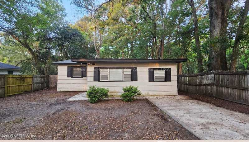 3 bedroom Single Family Residence at 9658 Gibson Avenue, Sherwood Forest, Jacksonville — photo 1