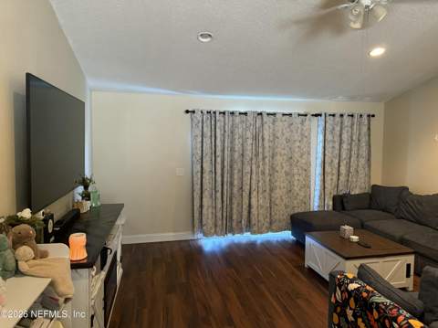1434 Summit Oaks Drive, Jacksonville FL - photo 11 of 45