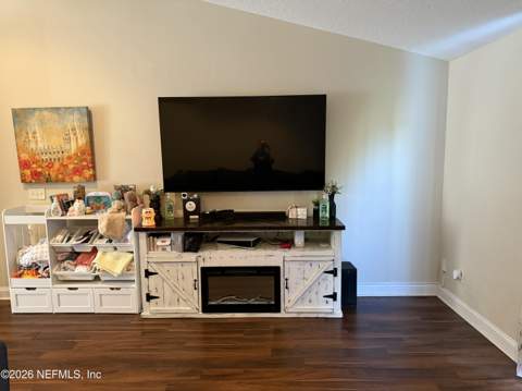 1434 Summit Oaks Drive, Jacksonville FL - photo 13 of 45