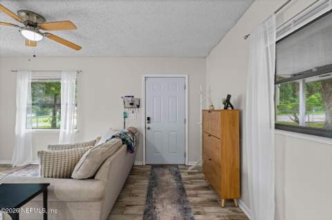 1604 Forbes Street, Green Cove Springs FL - photo 8 of 42