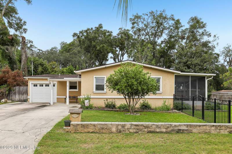 3 bedroom Single Family Residence at 6053 Hinely Lane, F Richard Heirs, Jacksonville — photo 5
