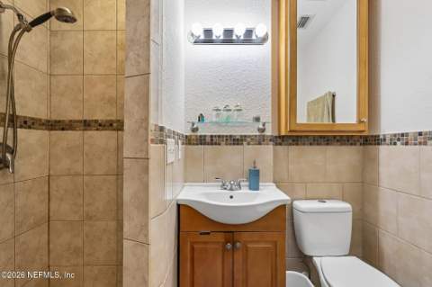 6053 Hinely Lane, Jacksonville FL - photo 21 of 39