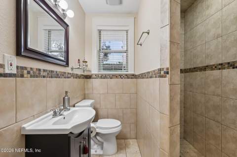 6053 Hinely Lane, Jacksonville FL - photo 23 of 39