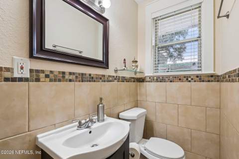 6053 Hinely Lane, Jacksonville FL - photo 24 of 39