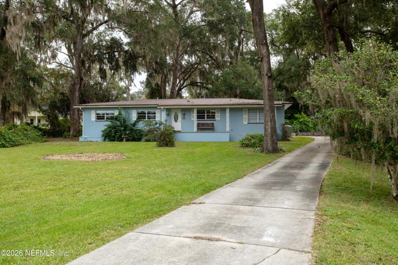 3 bedroom Single Family Residence at 359 SE 4th Avenue, Seminole Ridge, Melrose — photo 3
