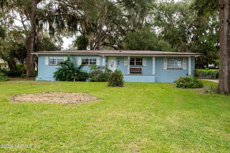 3 bedroom Single Family Residence at 359 SE 4th Avenue, Seminole Ridge, Melrose — photo 5