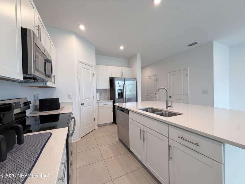 3 bedroom Townhouse at 359 Anthony, Annies Walk, Jacksonville — photo 4