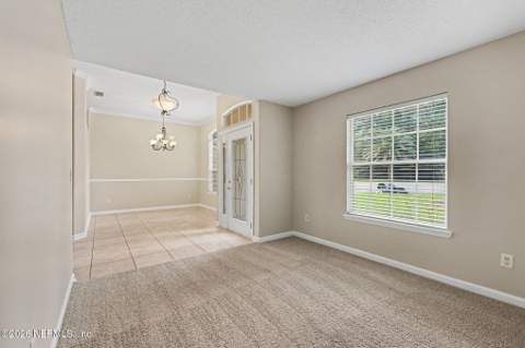 4964 Lake Charles Drive, Jacksonville FL - photo 6 of 34