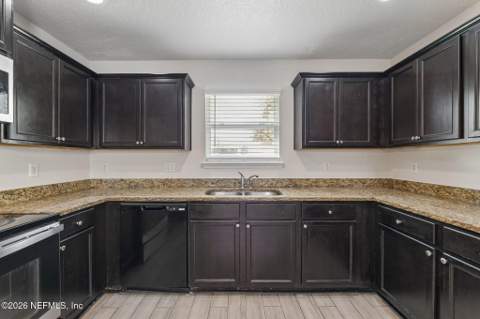 3333 Hidden Meadows Court, Green Cove Springs FL - photo 19 of 47