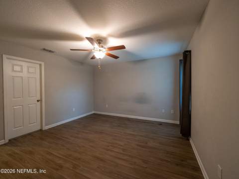 4649 Suray Avenue, Jacksonville FL - photo 19 of 32