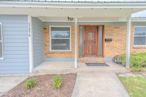 11272 Avery Drive, Jacksonville FL - photo 6 of 36
