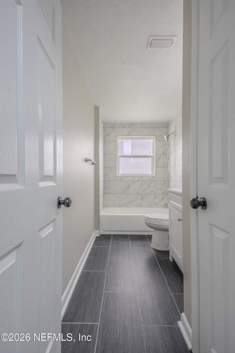 11272 Avery Drive, Jacksonville FL - photo 16 of 36