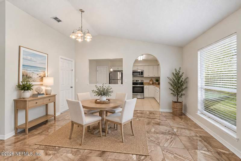 3 bedroom Single Family Residence at 10915 Mindanao Drive, Deer Ridge, Jacksonville — photo 5
