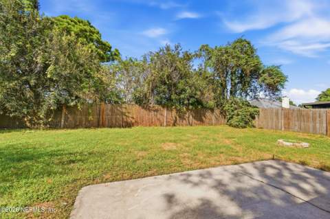 10915 Mindanao Drive, Jacksonville FL - photo 17 of 19