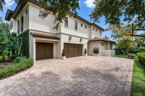 5209 Tallulah Lake Court, Jacksonville FL - photo 10 of 116
