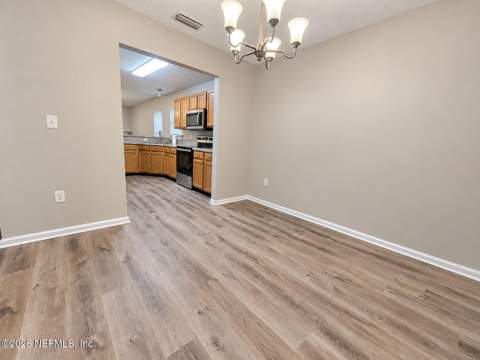 693 Mackenzie Circle, St. Augustine FL - photo 8 of 31