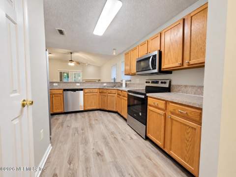 693 Mackenzie Circle, St. Augustine FL - photo 10 of 31