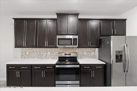 10858 Stanton Hills Drive, Jacksonville FL - photo 21 of 35