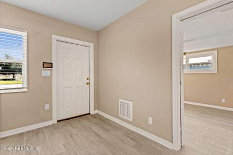 1814 Blanding Boulevard, Jacksonville FL - photo 8 of 37