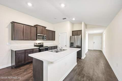 6128 Bucking Bronco Drive, Jacksonville FL - photo 6 of 36