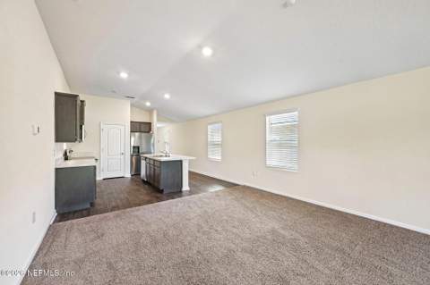 6128 Bucking Bronco Drive, Jacksonville FL - photo 8 of 36