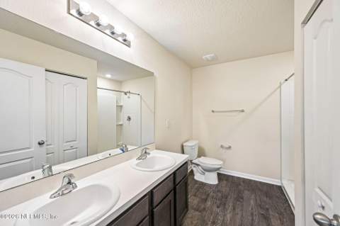 6128 Bucking Bronco Drive, Jacksonville FL - photo 15 of 36