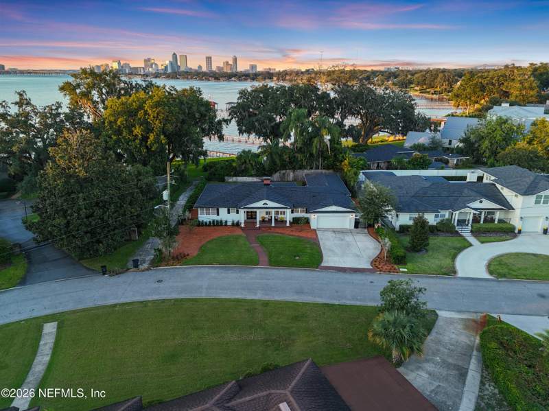 4 bedroom Single Family Residence at 833 Waterman Road, Waterman Estates, Jacksonville — photo 3