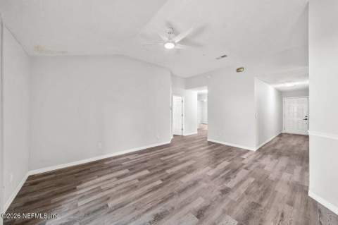 477 Shamrock Avenue, Jacksonville FL - photo 8 of 27