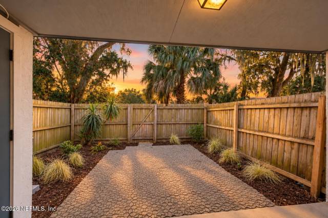 1210 WONDERWOOD Drive