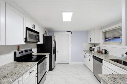 6406 Erma Street, Jacksonville FL - photo 8 of 19