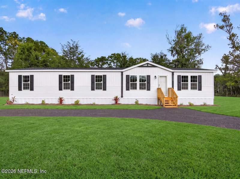 4 bedroom Mobile Home at 14346 Tiki Lane, Fm Arredondo Grant, Jacksonville — photo 5