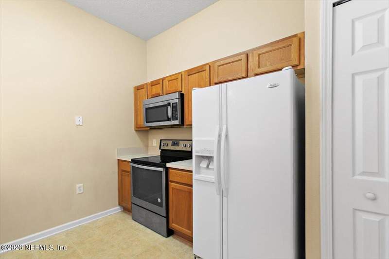 2 bedroom Condominium at 5050 Playpen Drive #5, Timber Run, Jacksonville — photo 5