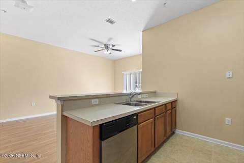 5050 Playpen Drive #5, Jacksonville FL - photo 6 of 10