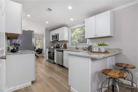 267 Aster Avenue, Middleburg FL - photo 6 of 43