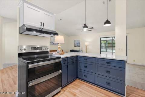 604 N 15th Street, Fernandina Beach FL - photo 9 of 29