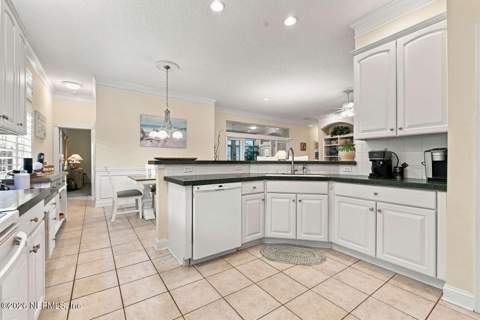 916 W Grist Mill Court, Ponte Vedra Beach FL - photo 16 of 45