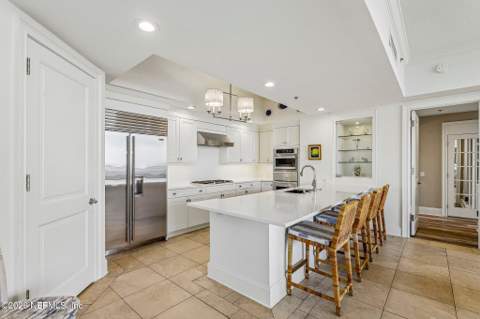 917 S 1st Street #201, Jacksonville Beach FL - photo 18 of 54