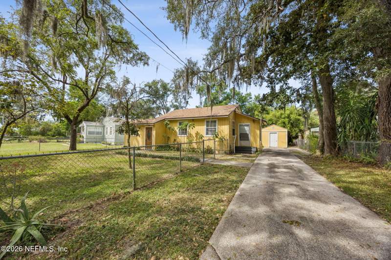 3 bedroom Single Family Residence at 3011 Lake Shore Boulevard, Riverdale Gardens, Jacksonville — photo 2