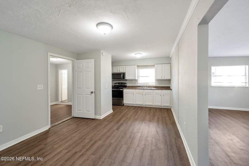 4 bedroom Single Family Residence at 1586 W 36th Street, Moncreif Park, Jacksonville — photo 5