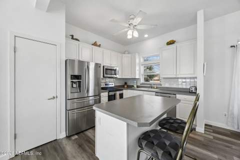 812 S Fletcher Avenue, Fernandina Beach FL - photo 10 of 85