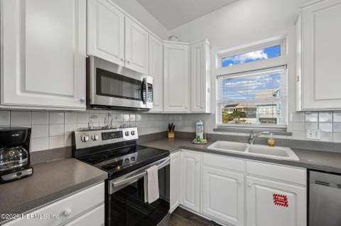 812 S Fletcher Avenue, Fernandina Beach FL - photo 15 of 85