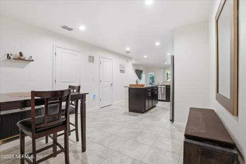 5935 Creekside Crossing Drive, Jacksonville FL - photo 6 of 29