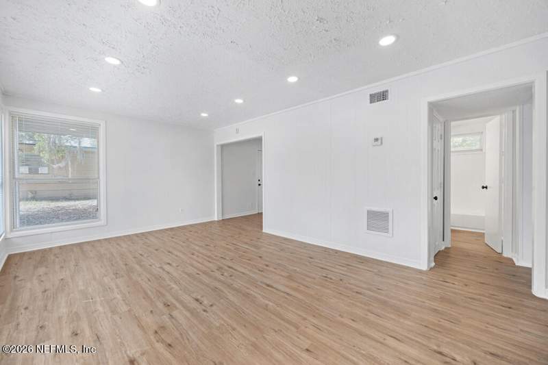 2 bedroom Single Family Residence at 4631 Fredericksburg Avenue, Osceola Forest, Jacksonville — photo 5