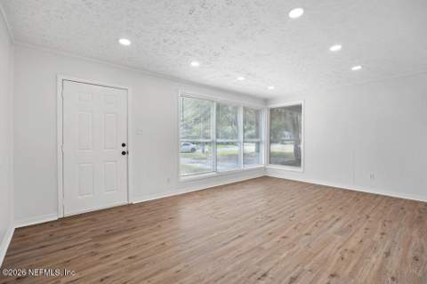 4631 Fredericksburg Avenue, Jacksonville FL - photo 6 of 27