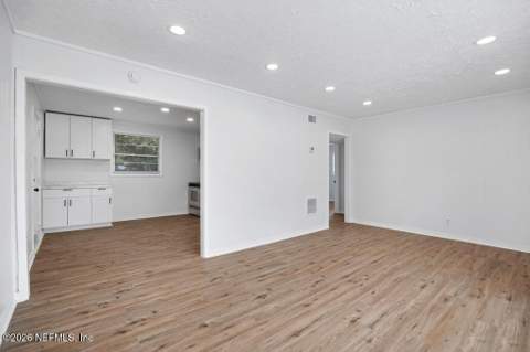 4631 Fredericksburg Avenue, Jacksonville FL - photo 7 of 27