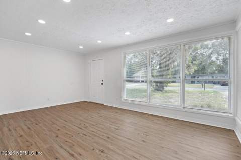 4631 Fredericksburg Avenue, Jacksonville FL - photo 8 of 27