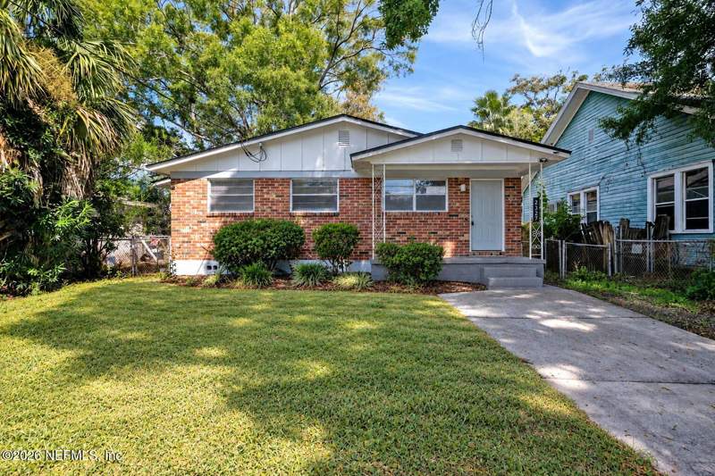 4 bedroom Single Family Residence at 2327 W 10th Street, East Grand Park, Jacksonville — photo 2