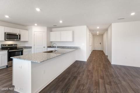 9522 Amelia Lane, Glen St. Mary FL - photo 8 of 26