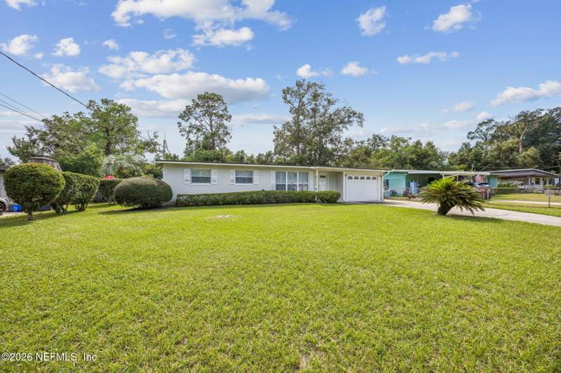 3 bedroom Single Family Residence at 7820 Chateau Drive, Normandy Village, Jacksonville — photo 2